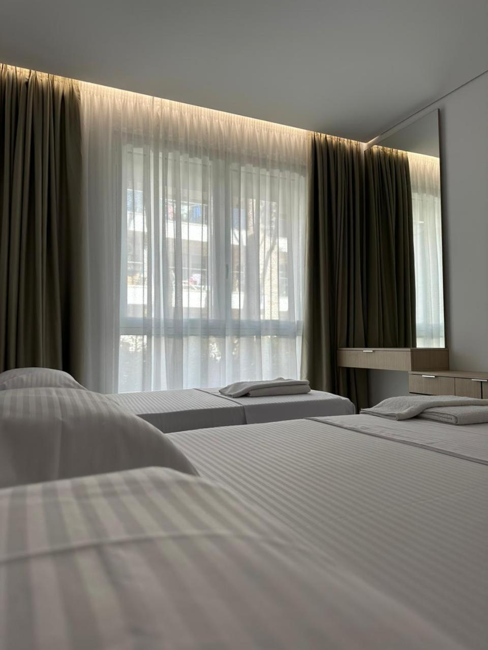 Eme Apartments - Kompleksi San Pietro, Gjiri I Lalzit Durrës Extérieur photo