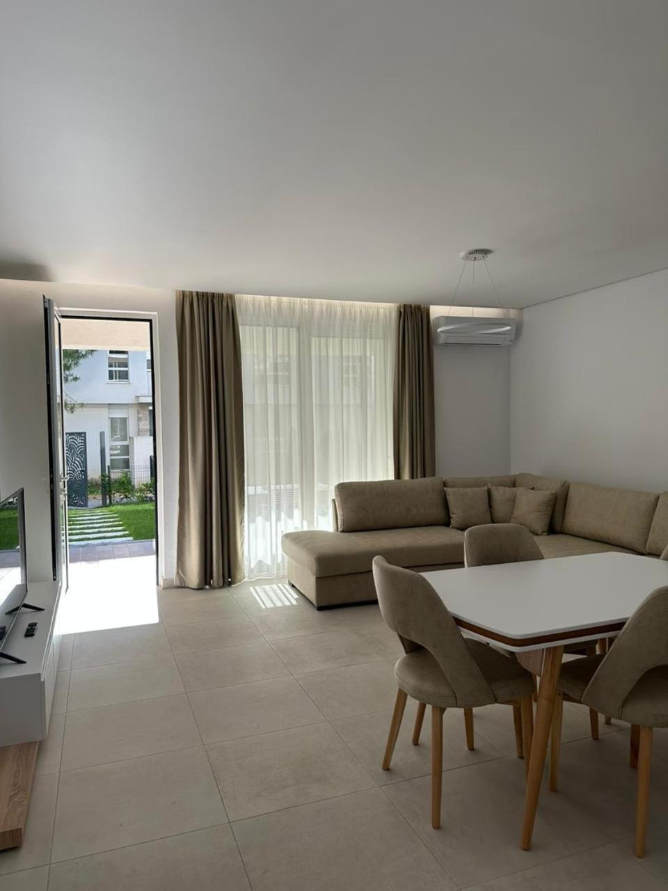 Eme Apartments - Kompleksi San Pietro, Gjiri I Lalzit Durrës Extérieur photo
